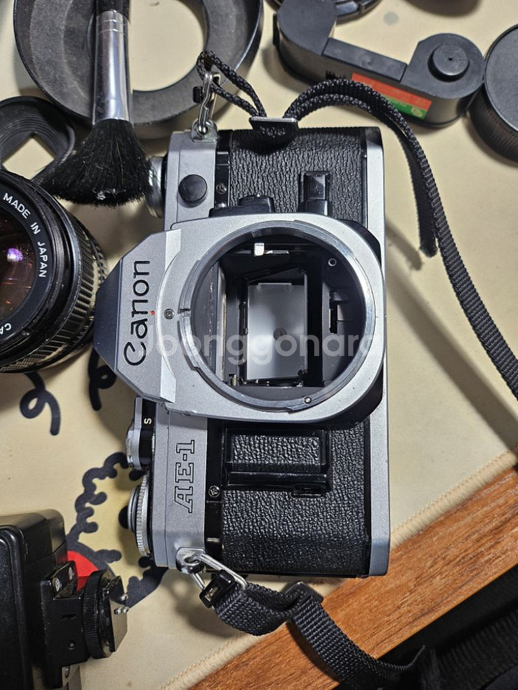 AE-1 카메라, 50mm 1.4 렌즈, 28mm 2.--1