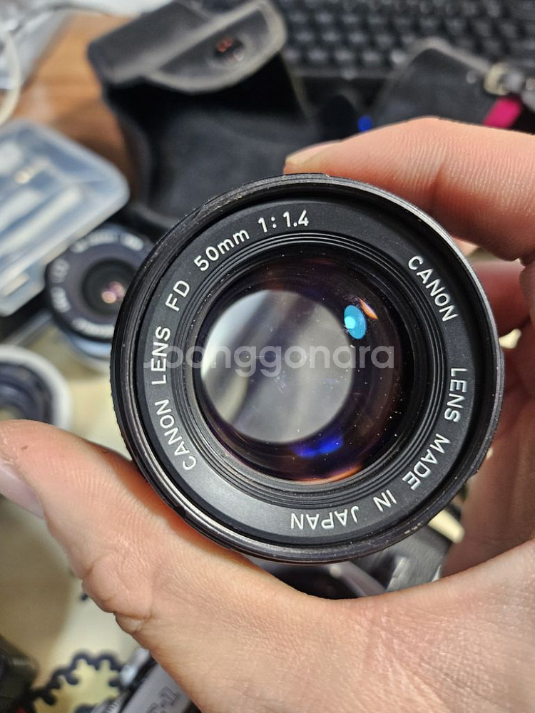 AE-1 카메라, 50mm 1.4 렌즈, 28mm 2.--2