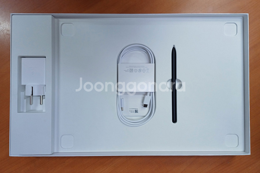 삼성 갤럭시 북5 Pro NT960QHA-KC71G--2