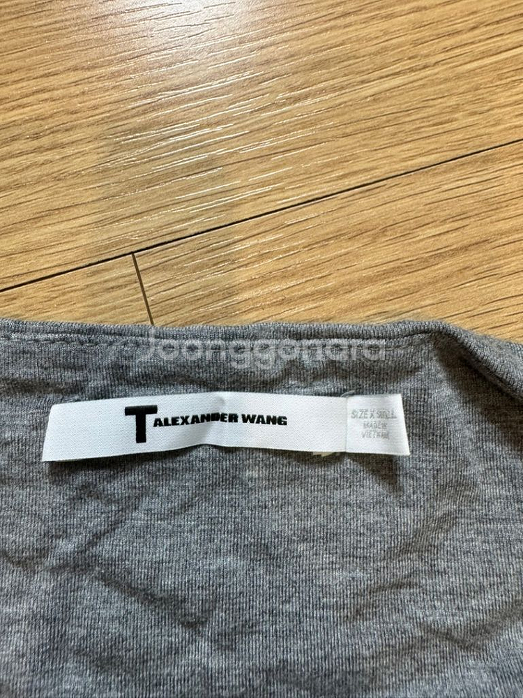 T알렉산더왕 컷아웃 티셔츠--3