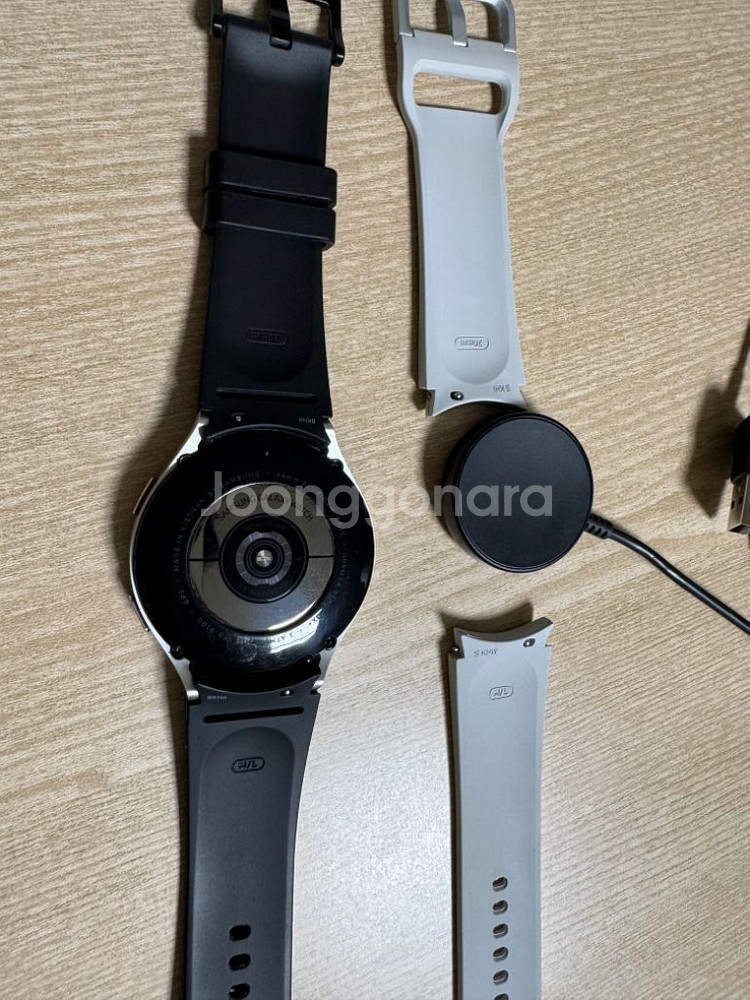 삼성 갤럭시 워치4 44mm GPS 팝니다--1