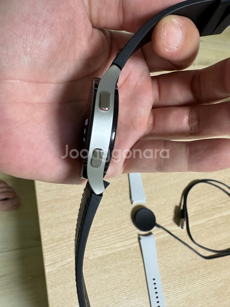 삼성 갤럭시 워치4 44mm GPS 팝니다--4