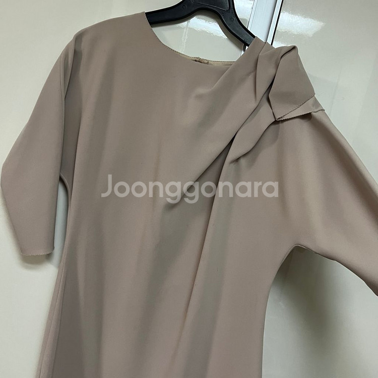 한섬 랑방컬렉션 셔링 드레이프 원피스 하객룩 돌잔치--4