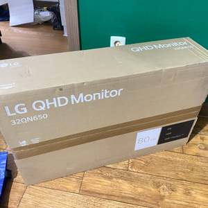 LG 32인치 QHD 모니터 새제품 미개봉