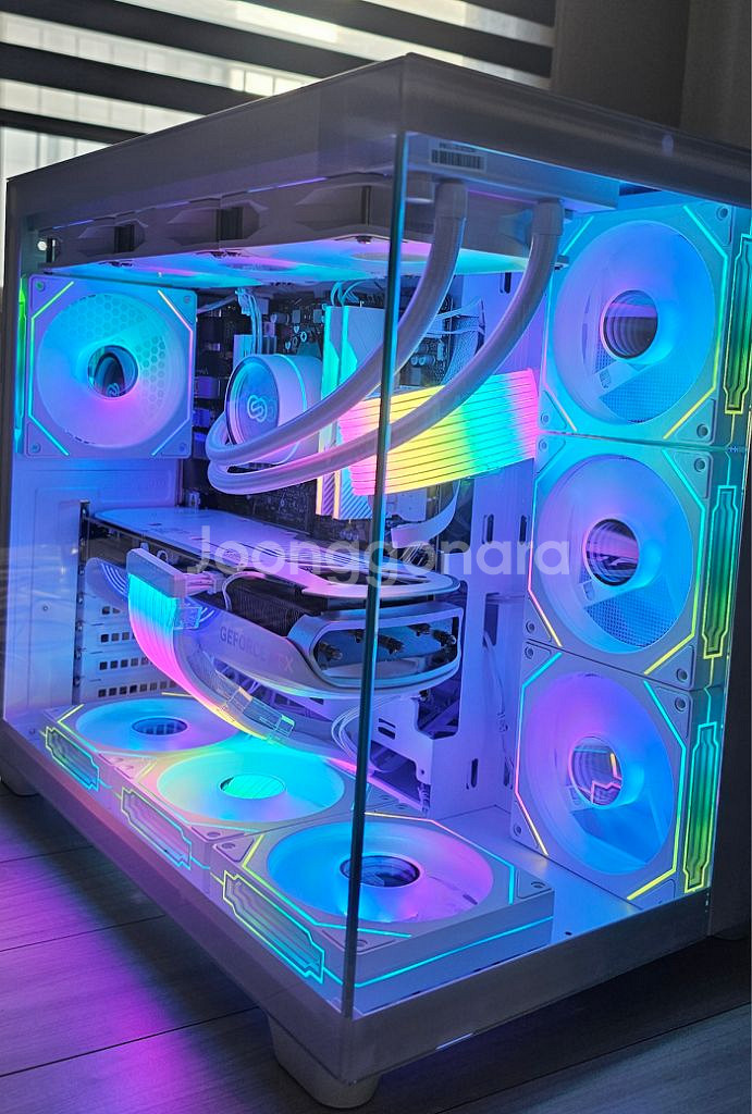 라이젠7 7800X3D RTX4080S 새본체 팝니다--0