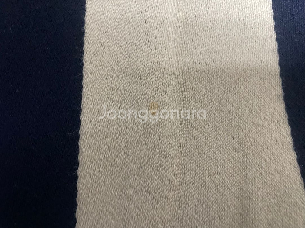 톰브라운 머플러 / 톰브라운 목도리 판매합니다.--3