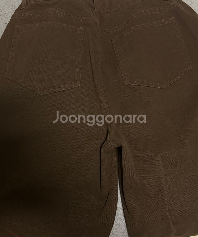 파르티멘토 커브드 절개 치노 팬츠 브라운--1