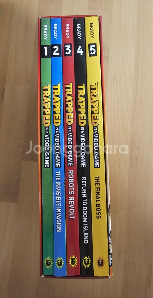 trapped in a video game 원서 세트--0