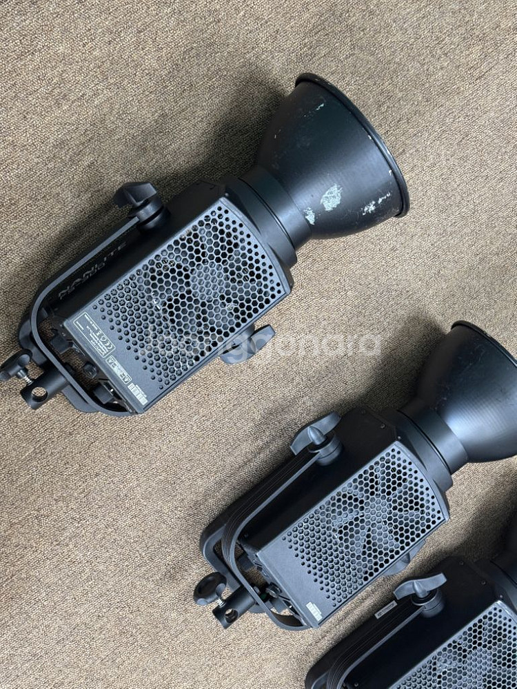 난라이트 fs300 일괄 4대 팝니다--1