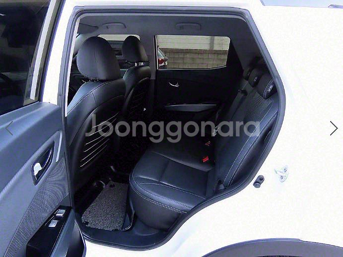 @18년식 티볼리 아머 1.6 디젤 4WD LX 전국--5
