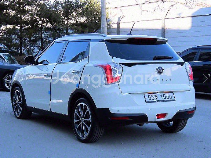 @18년식 티볼리 아머 1.6 디젤 4WD LX 전국--2