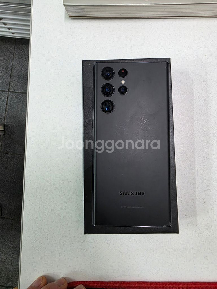 갤럭시 S22 울트라 블랙 256G 풀박스 판매합니디.--1