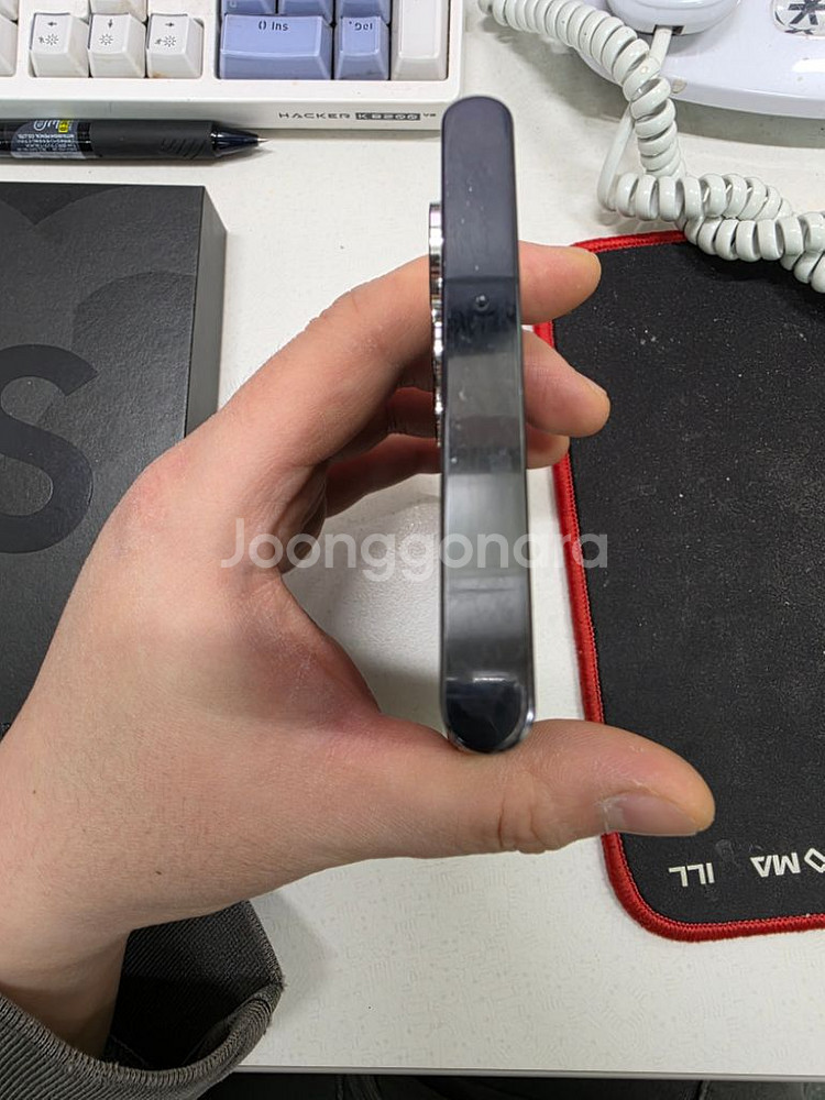 갤럭시 S22 울트라 블랙 256G 풀박스 판매합니디.--3