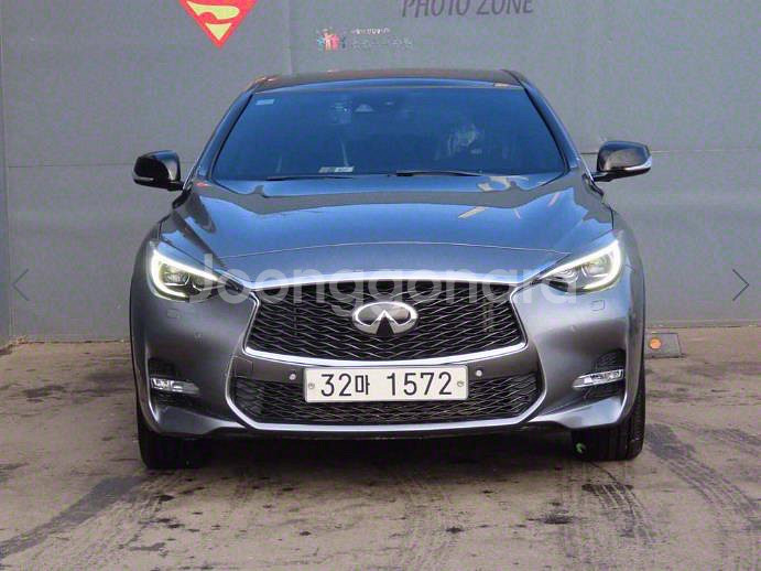 @17년식 Q30 2.0T 전국최저가격--1