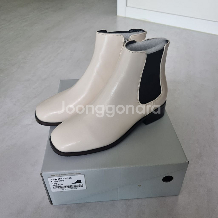 [포멜카멜레] FHW1F1SA805 아이보리 첼시부츠--2