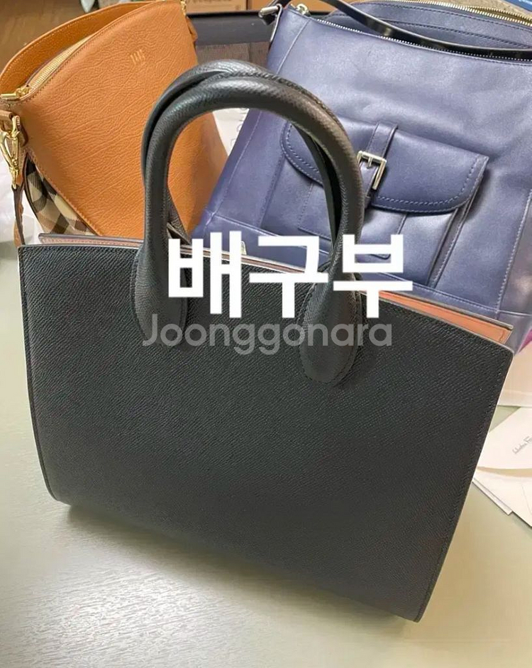 정품 페라가모 숄더백 가방 핸드백--1