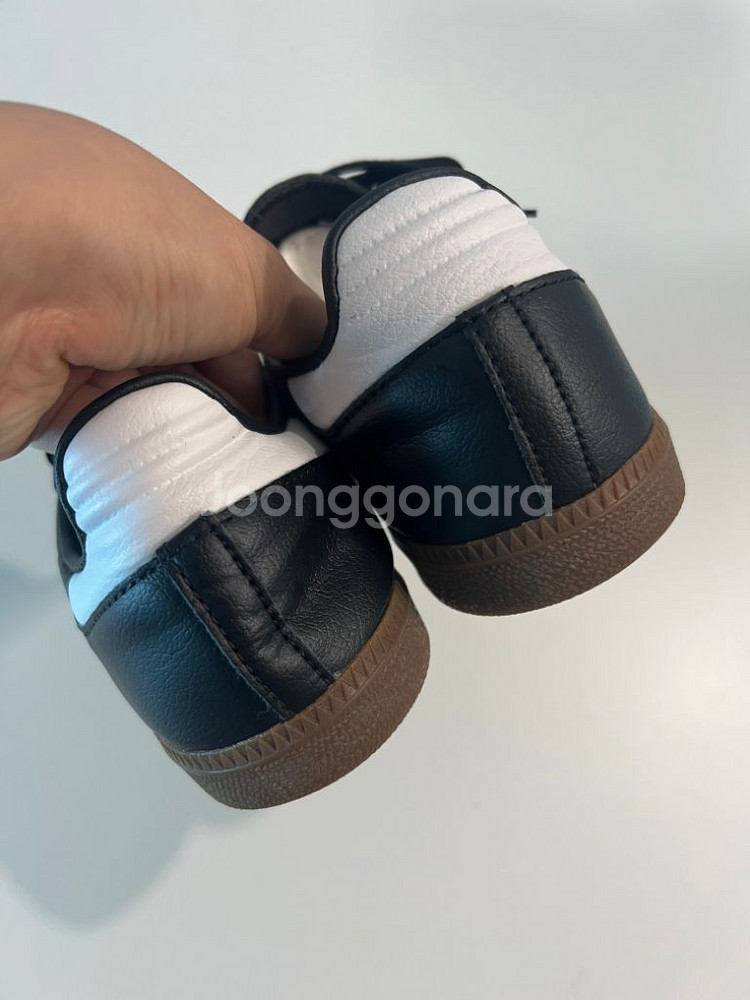 아디다스 삼바 비건 블랙 화이트 250 팝니다--2