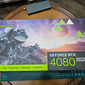 만리 RTX 4080 SUPER 북극여우 신품 화이트