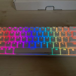 ANNE PRO 2 체리 적축 기계식 키보드