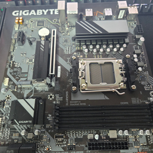 GIGABYTE B650M K 팝니다