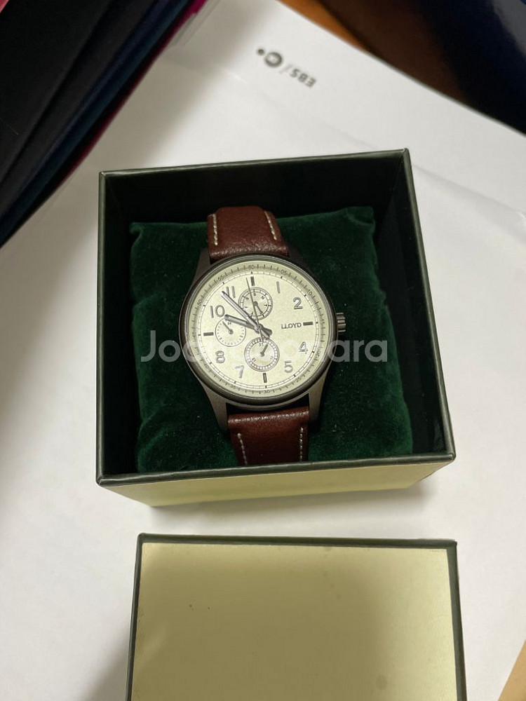 로이드 시계--2