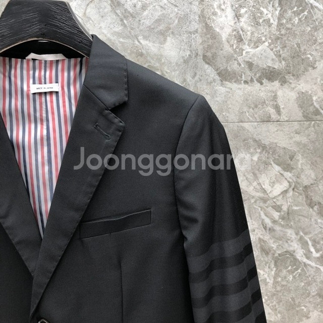 톰브라운 사선 남성 수트 정장 상의 2칼라--7