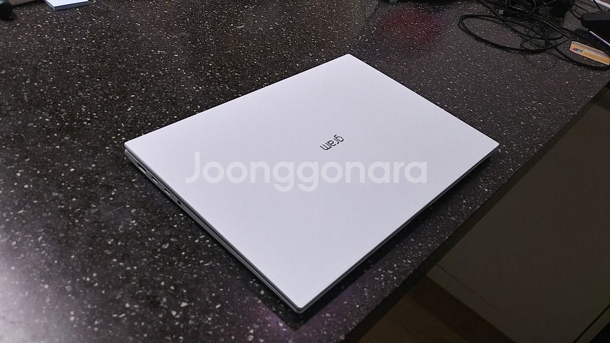 LG 신형 13세대 i7 화이트 그램/램16G,512G--1