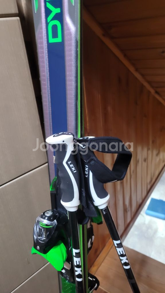 스키판매 부츠,장갑,폴대(포함) 선착순 판매 상태 최상--3