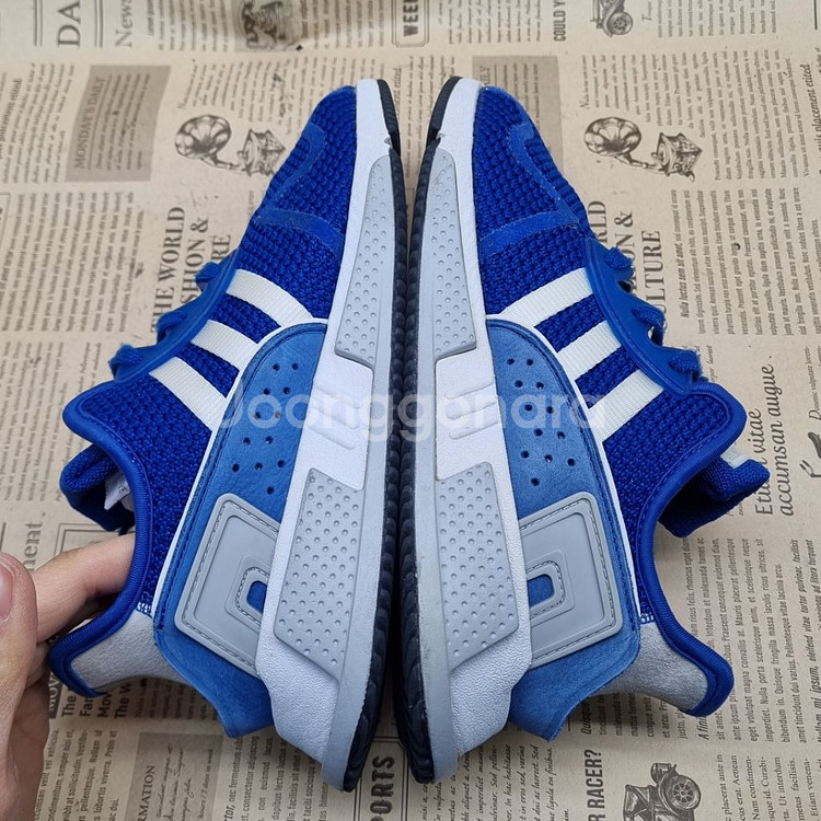 아디다스 EQT 쿠션 여성운동화230--4