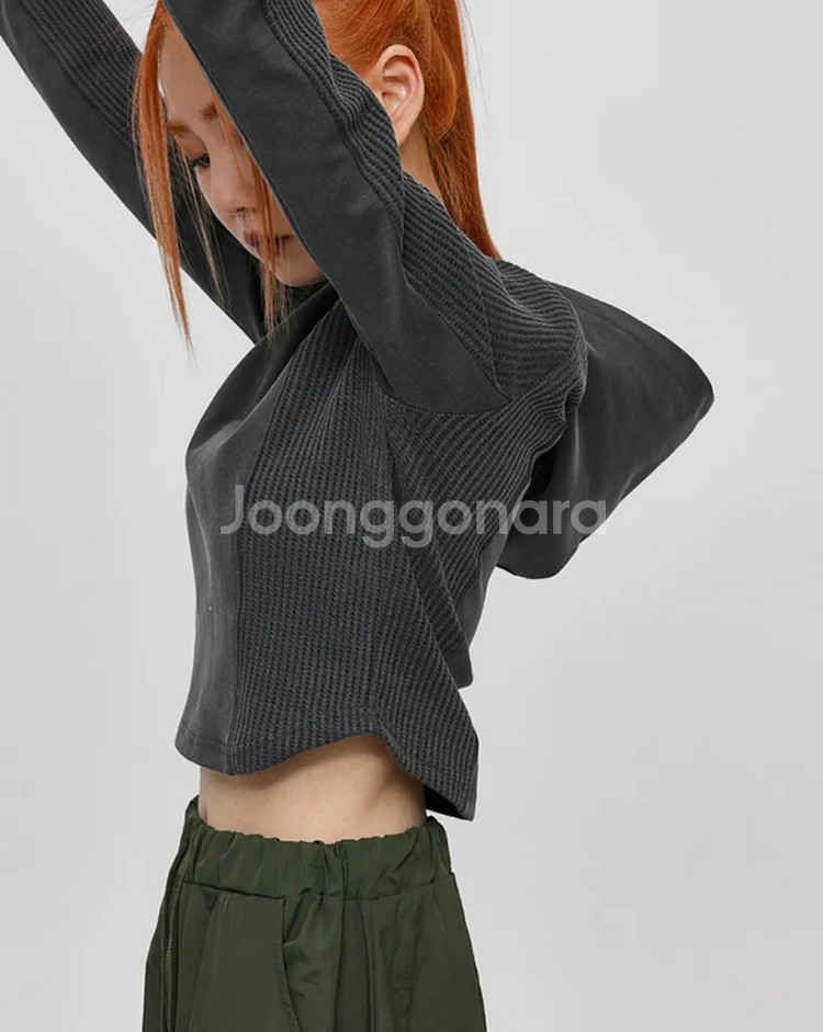 블랙업 MADE 와플립 크롭 후드 긴팔티 차콜 그레이--1