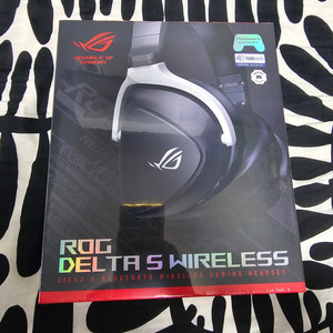 ASUS ROG DELTA S WIRELESS 팝니다