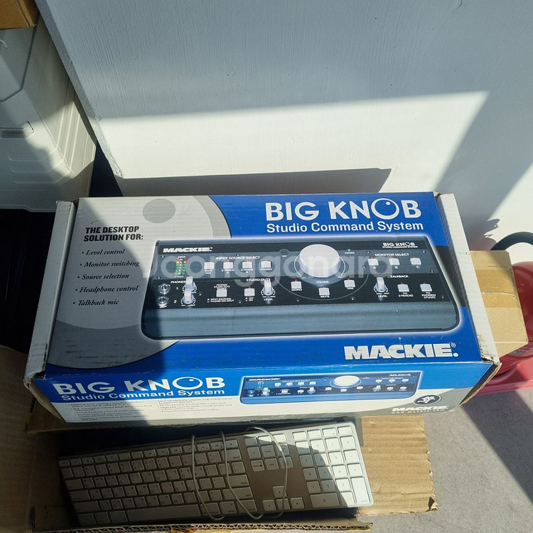 MACKIE BIG KNOB 모니터 코트롤러--2