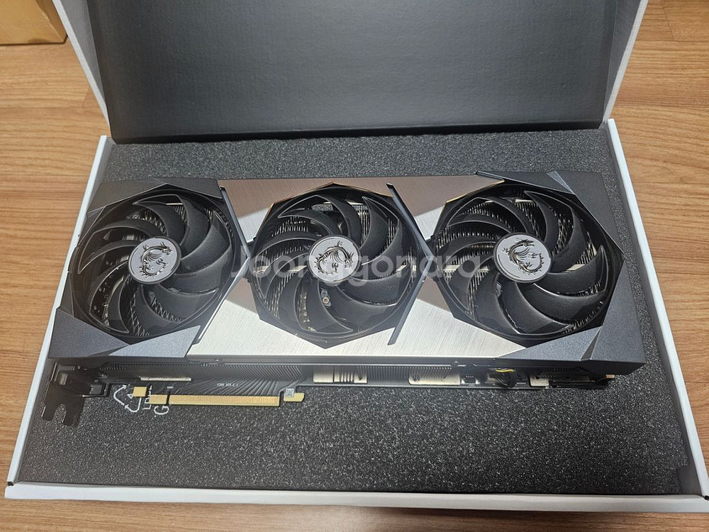 MSI RTX 3080 슈프림 X D6X 10GB 트라--1