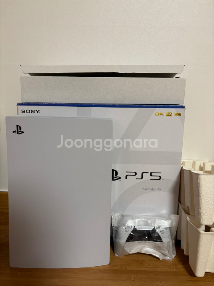 PS5 디스크버젼 풀박스 판매합니다--1