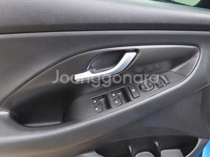 @17년식 i30 PD 1.4 터보 모던 전국최저가격--5
