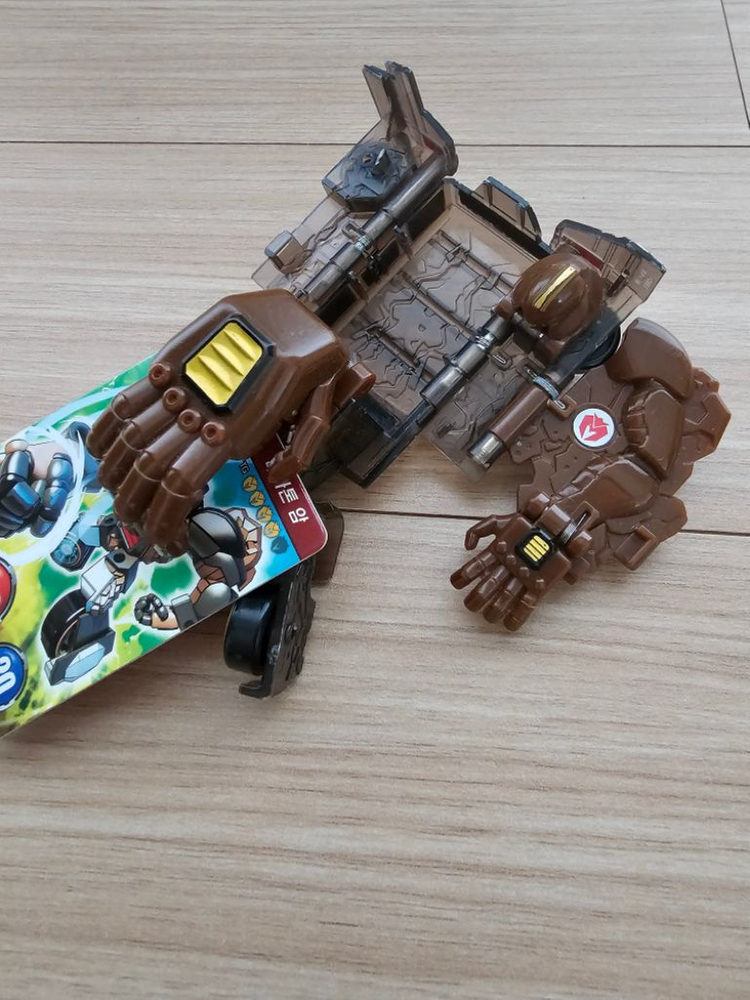 터닝메카드 타이탄 골드--2