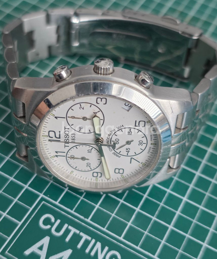 티쏘 (TISSOT) PR50 크로노그래프 메탈 시계--3