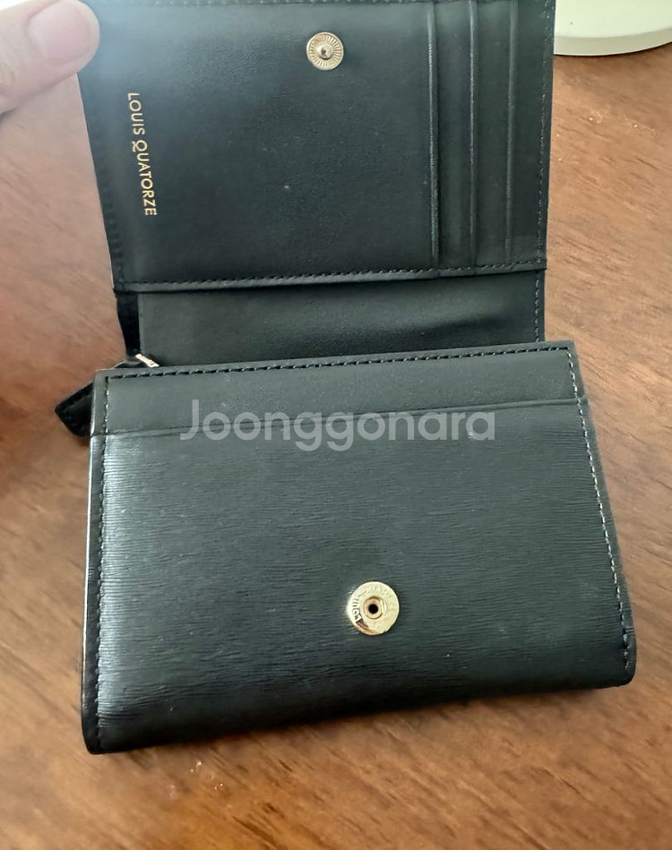 루이까또즈 여성 반지갑 블랙 입니다--1