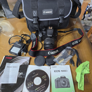 상태좋은 캐논 EOS 1000D 디지탈카메라