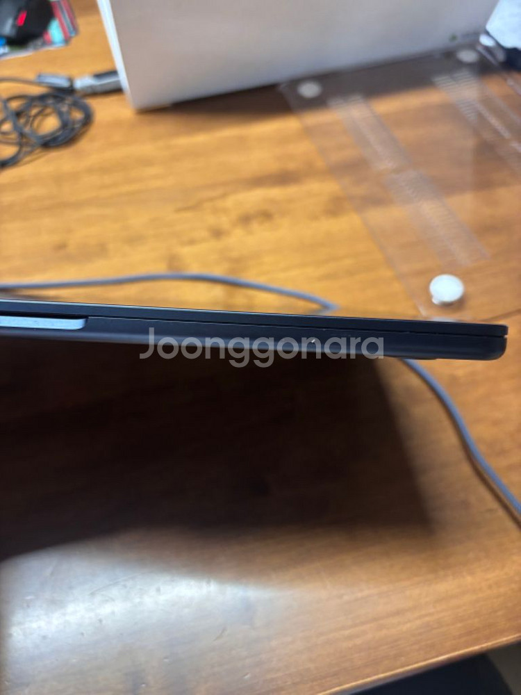 맥북 에어 m2 13인치8g256g베터리98%사이클54--2