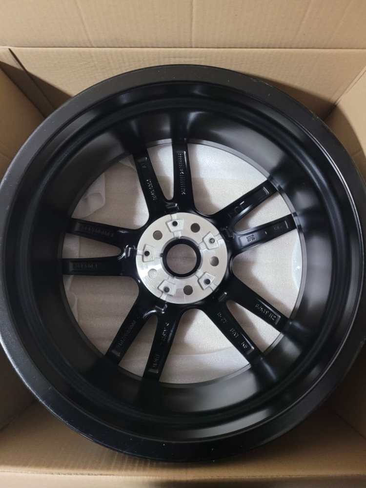 BMW 3시리즈 G20 19인치 휠판매합니다 새상품--4