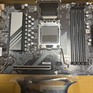 GIGABYTE b650mk cpu핀 휘어짐