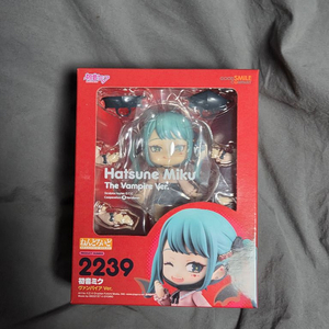 2239 뱀파이어미쿠 넨도팝니다