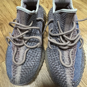 아디다스 이지부스트