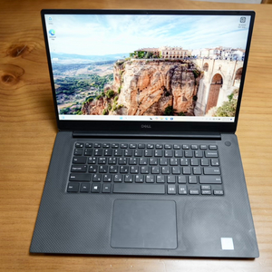 Dell xps 15 7590