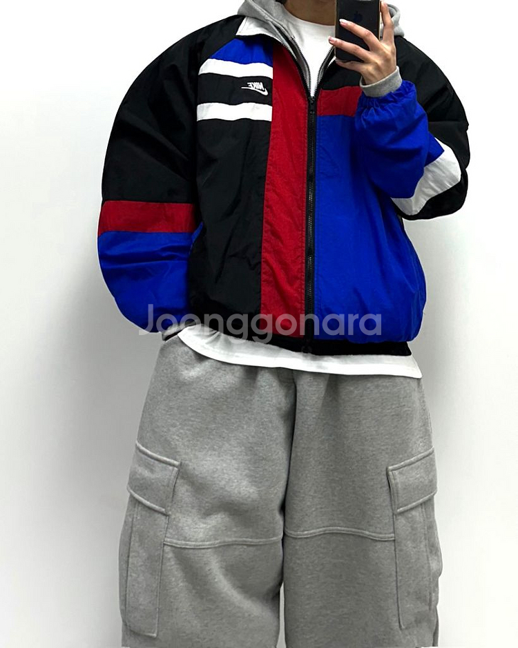 나이키 빅로고 90s 올드스쿨 오버핏 배색 바람막이--1