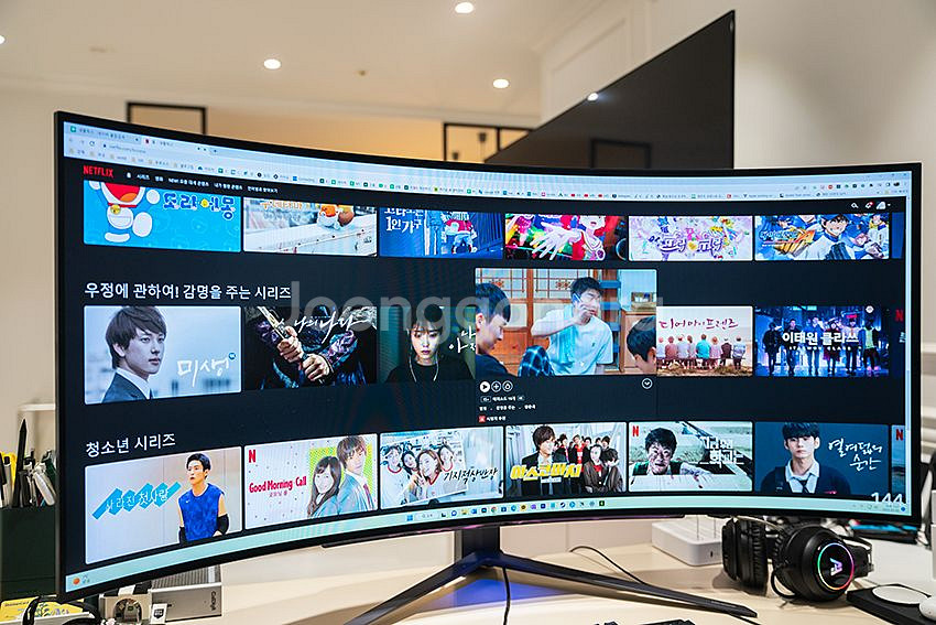 LG 45인치 OLED WQHD 240Hz 게이밍모니터--3
