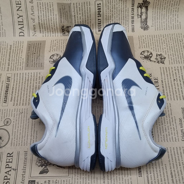 나이키 루나론 운동화 245--4