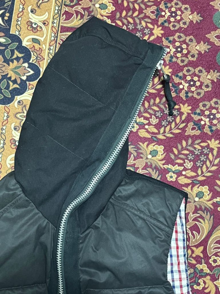 꼼데가르송 준야와타나베 듀베티카 조끼 패딩 베스트 이미지