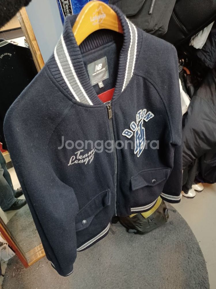 뉴발란스 보스턴 울 바시티자켓 L--6